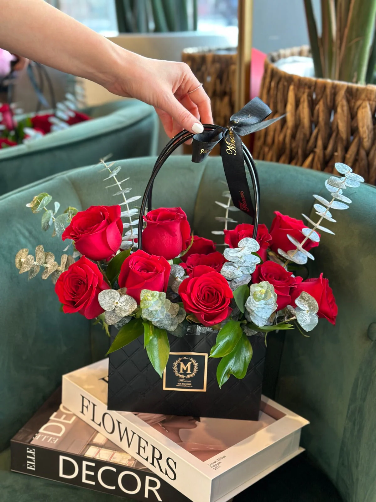 MOTHER'S DAY - 12 Roses-Basket of love - Image 2
