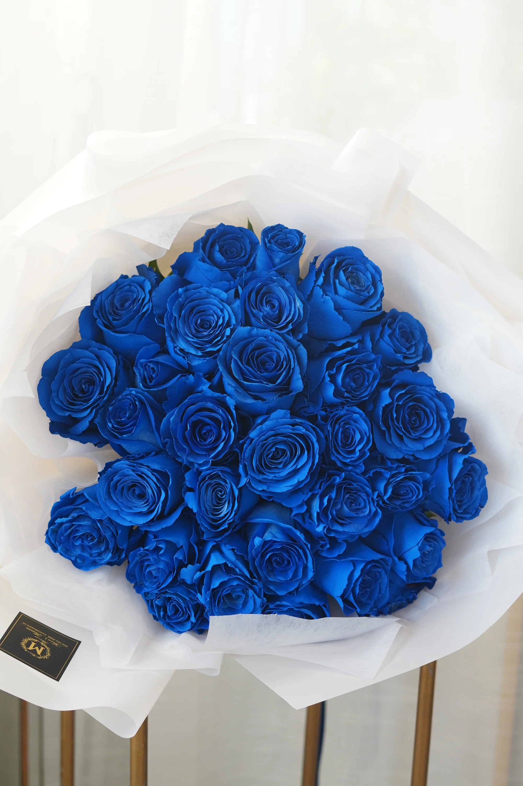 Blue Rose Round Bouquet - Image 4