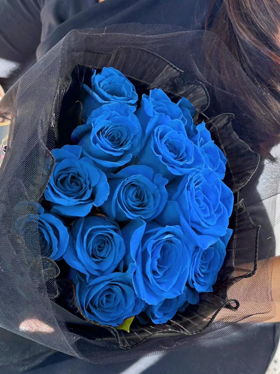 Blue Rose Round Bouquet - Image 5