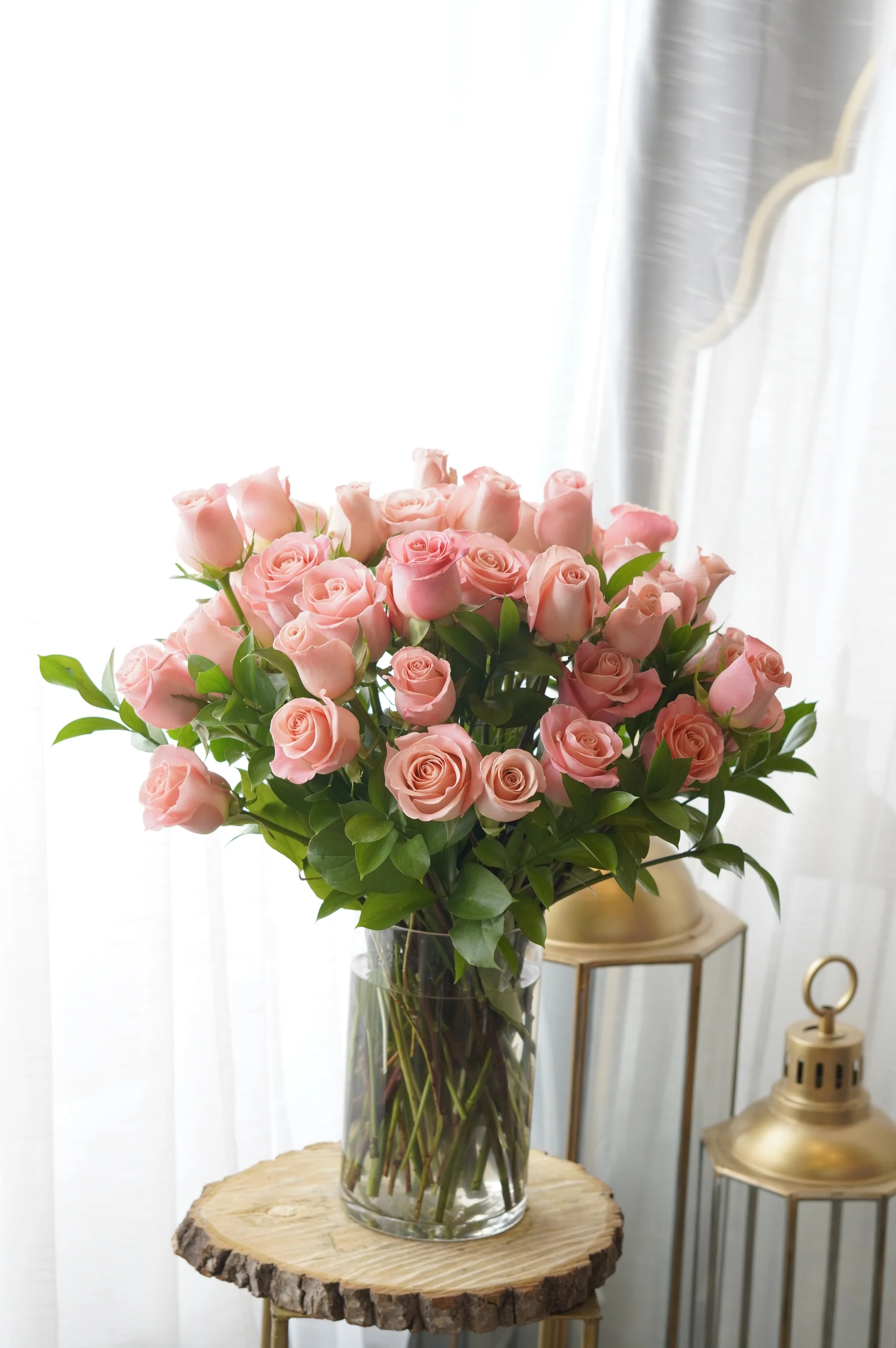Valentine's Day - Roses in a Vase - Image 4