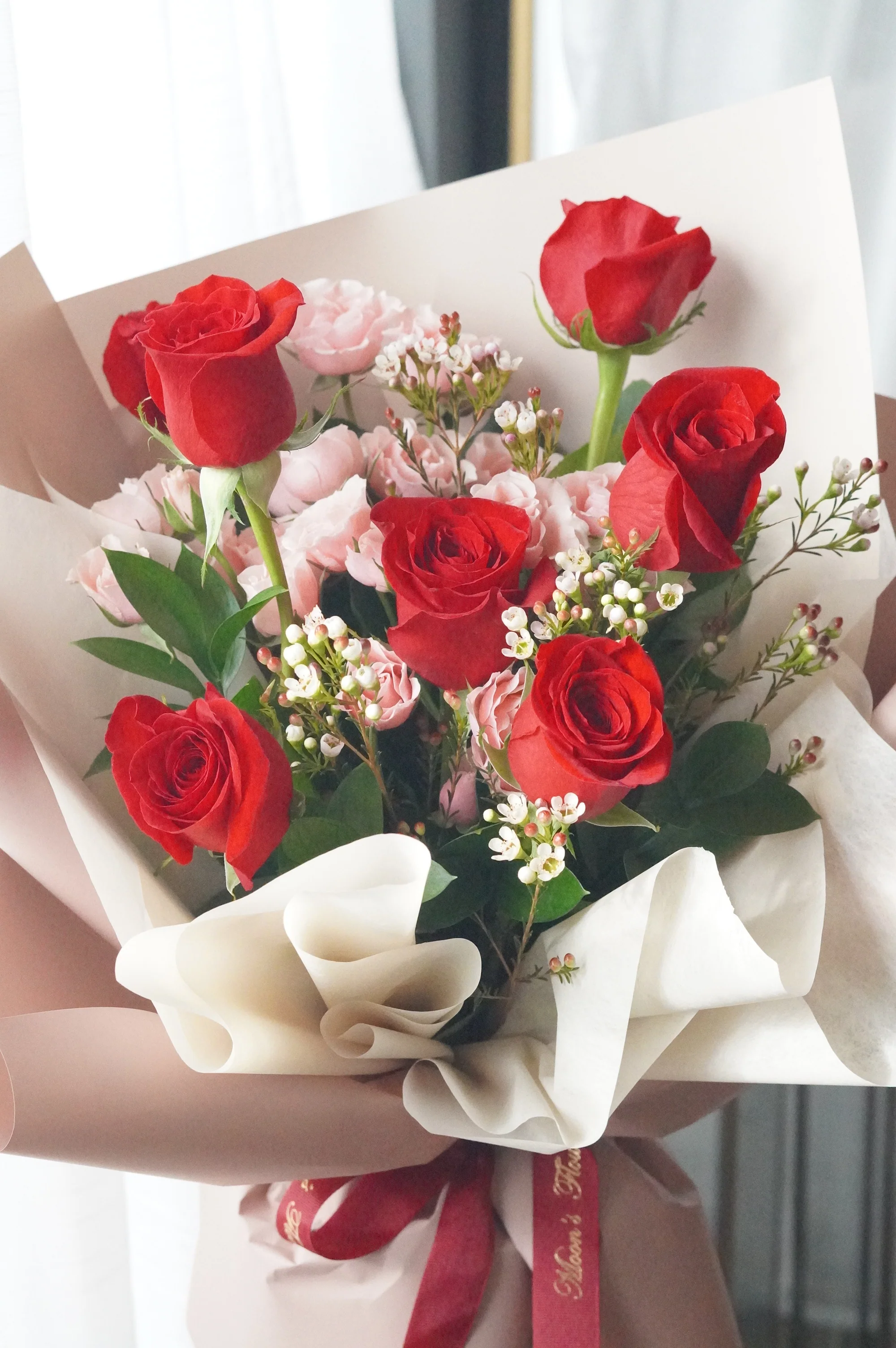 Valentine's Day - Strawberry Milk Roses Bouquet